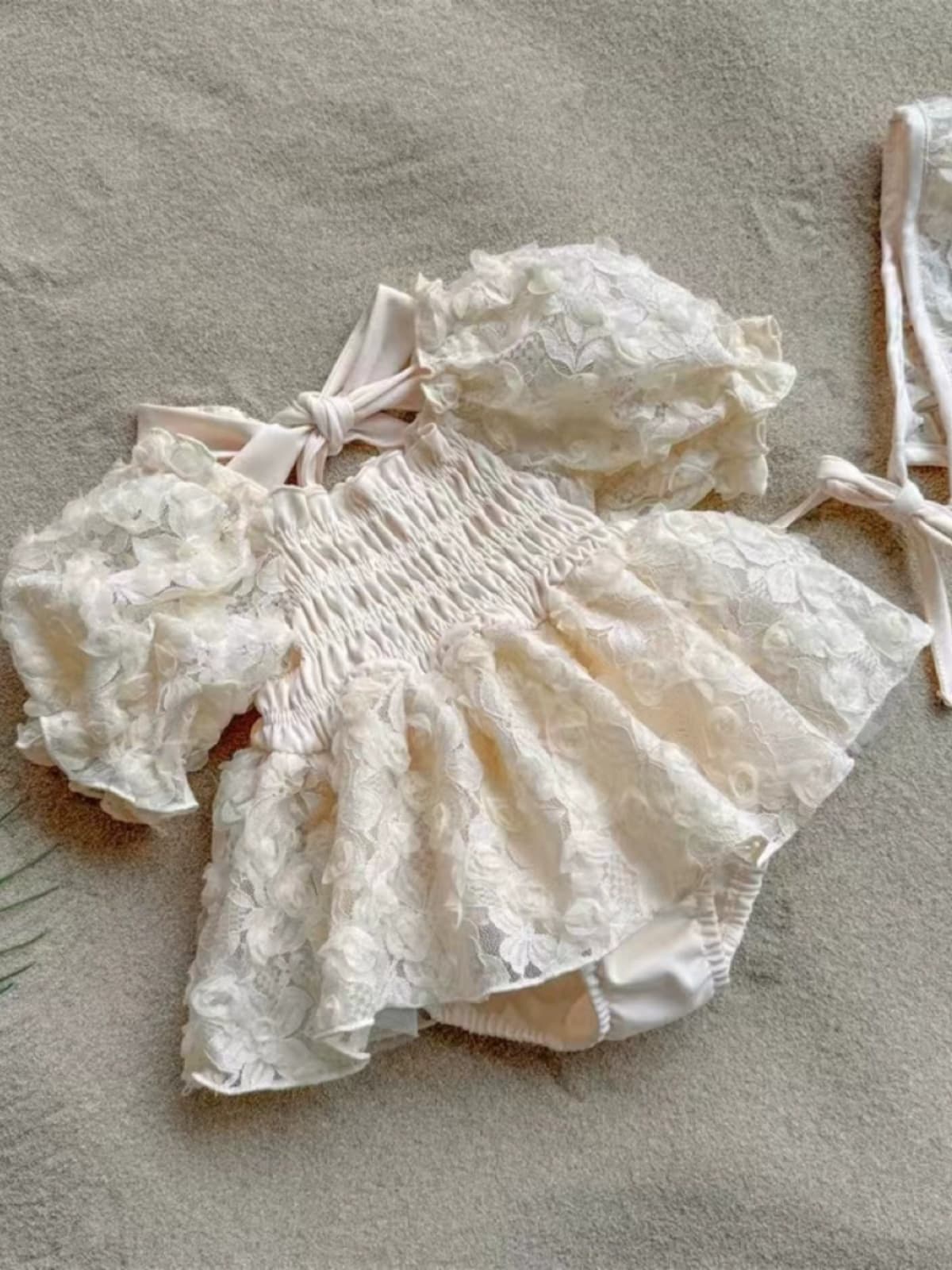 ベビードレス 66~90cm シャーリング×フリル可愛いさ引き立つ結婚式ベビードレス 春夏