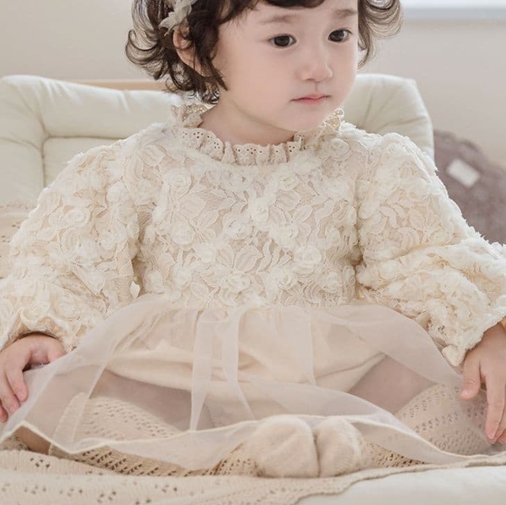 ベビードレス 66~90cm 韓国風 花レース模様 バースデー ベビードレス 誕生日フォト