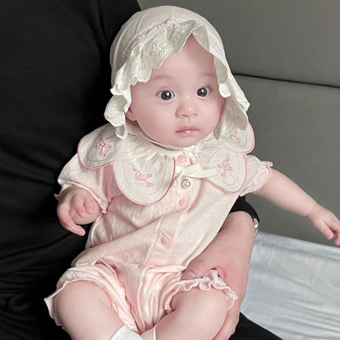 ベビードレス 新生児~90cm 襟刺繍が可愛いクラシカルな退院用ベビードレス 退院 お宮参り