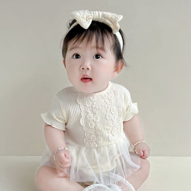 ベビードレス 66~90cm 花レース×チュールが華やかなロンパース型ベビードレス 退院 お宮参り