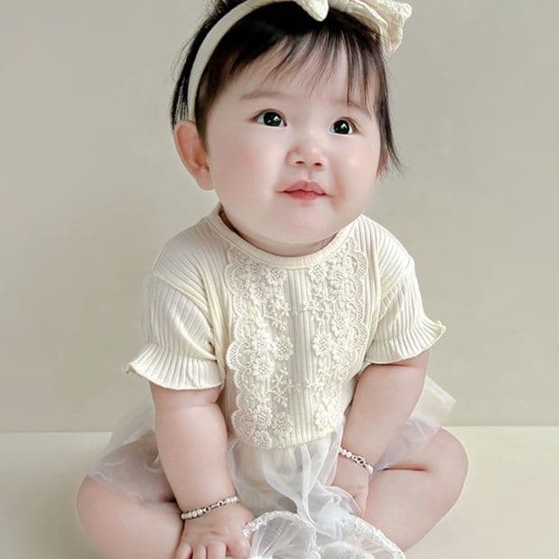 ベビードレス 66~90cm 花レース×チュールが華やかなロンパース型ベビードレス 退院 お宮参り