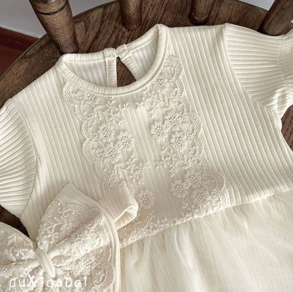 ベビードレス 66~90cm 花レース×チュールが華やかなロンパース型ベビードレス 退院 お宮参り