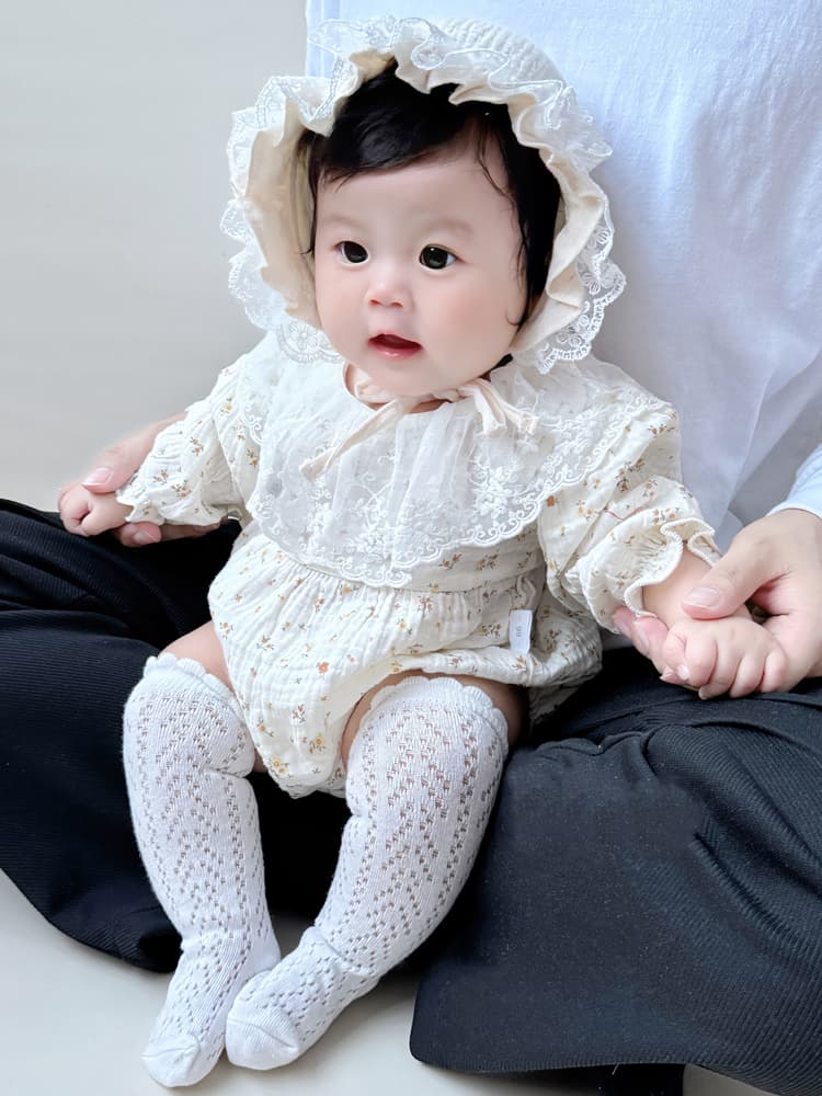 ベビードレス 66~100cm ふんわり優しい着心地、ボンネット＆ソックス付きお宮参りベビードレス 記念フォト