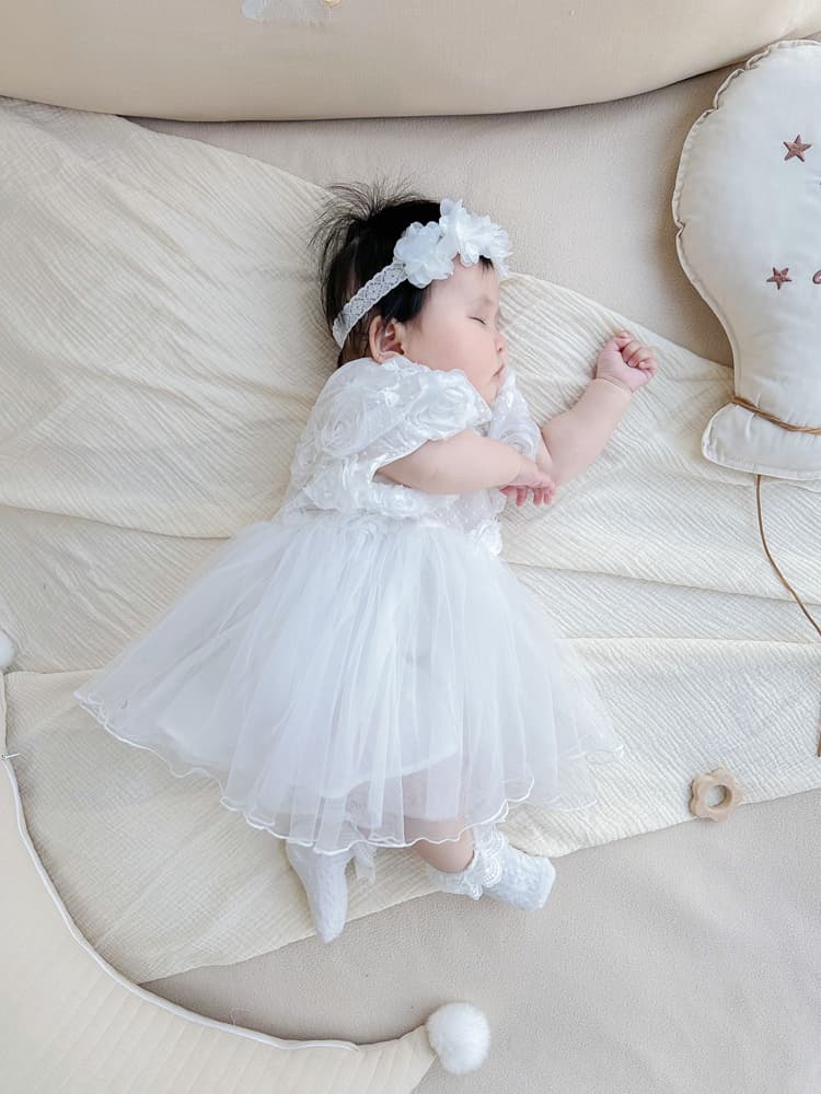 ベビードレス 66~90cm ヘアアクセ 靴下付き やさしい 退院用 ベビードレス 女の子 お宮参り 百日祝い 66～90cm