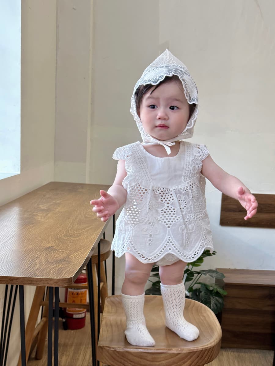 ベビードレス 66~100cm 繊細レース刺繍と清楚シルエットが魅力のお宮参り用ベビードレス お宮参り