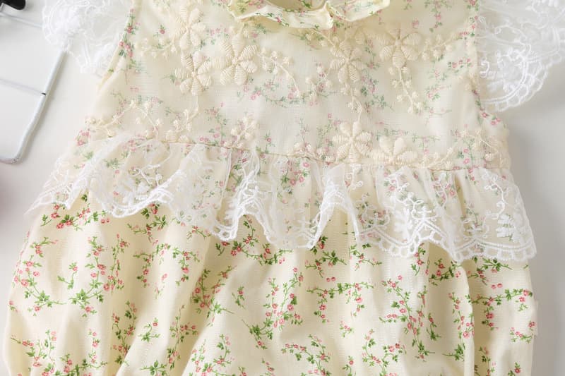 ベビードレス 66~90cm 胸元刺繍 上品 お食い初め ベビードレス お食い初め 刺繍