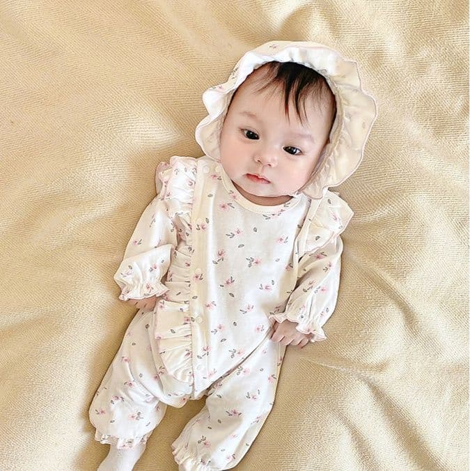 ベビードレス 新生児~90cm 小花柄とフリルがやさしく彩る、退院用ベビードレス 退院用 普段使い
