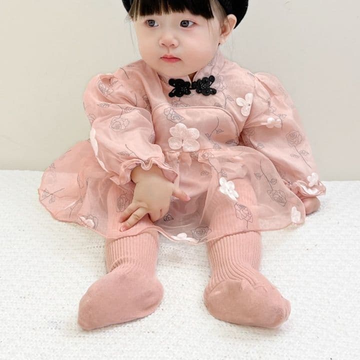 ベビードレス 66~90cm クラシカルな花装飾で上品に映える結婚式用ベビードレス 記念撮影
