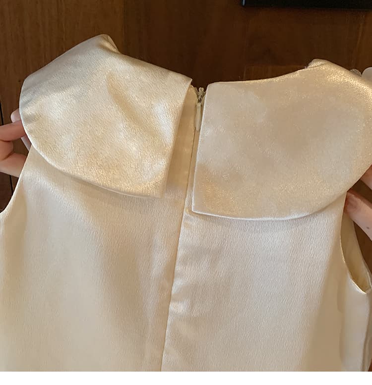 ベビードレス 80~100cm サテンの光沢が華やぐ、三段フリルの結婚式用ベビードレス 結婚式 お宮参り