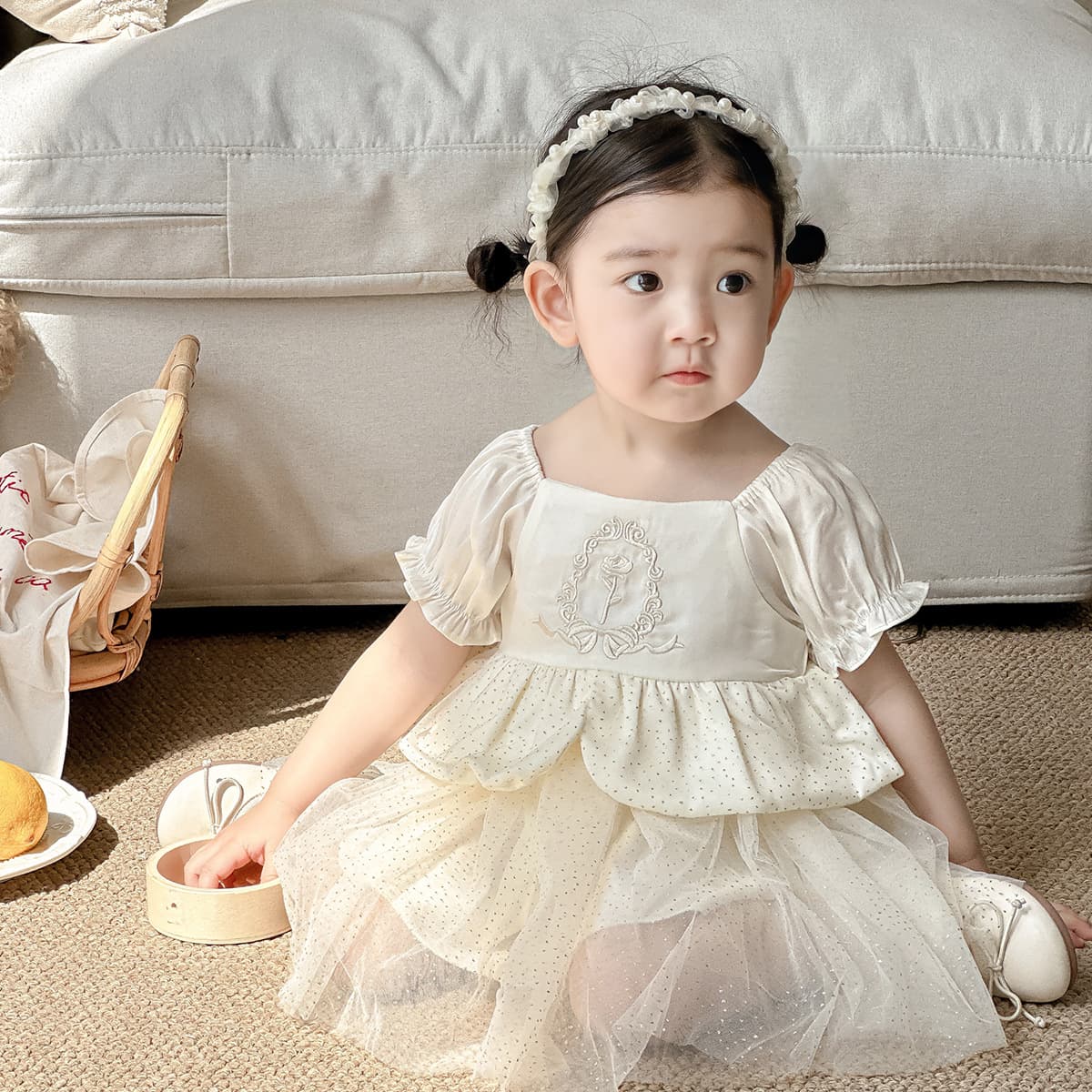 ベビードレス 70~90cm 豪華 フリル ローズモチーフ バースデー ベビードレス 女の子 誕生日 春夏秋